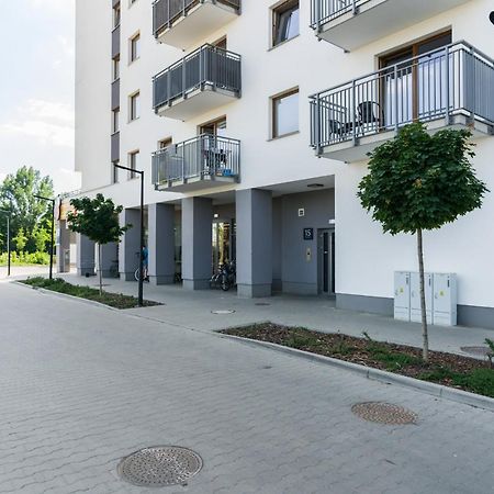 Poznan Serbska 2 Miejsca Parkingowe By Noclegi Renters Bagian luar foto