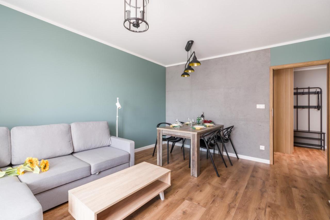 Poznan Serbska 2 Miejsca Parkingowe By Noclegi Renters Bagian luar foto