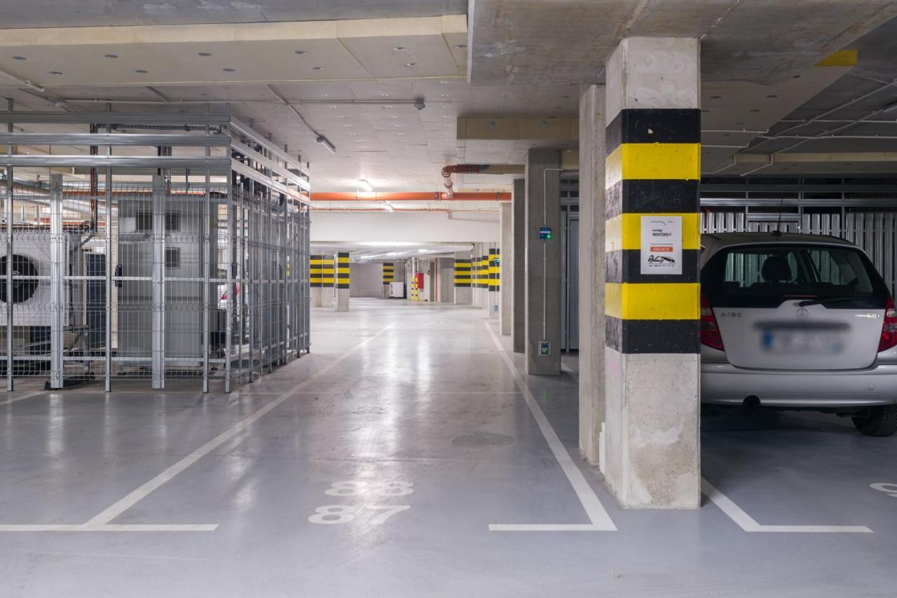 Poznan Serbska 2 Miejsca Parkingowe By Noclegi Renters Bagian luar foto
